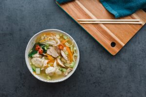 Soupe de poulet au wok